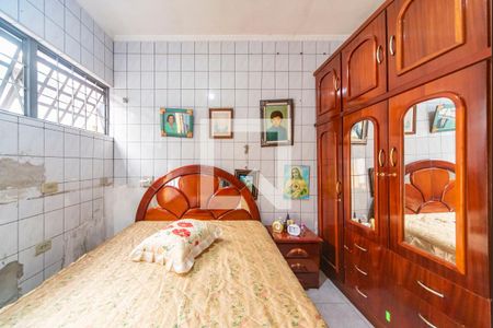 Casa para alugar com 280m², 4 quartos e 2 vagas Casa para alugar com 280m², 4 quartos e 2 vagasQuarto