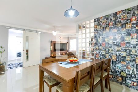 Apartamento à venda com 65m², 2 quartos e 1 vagaSala