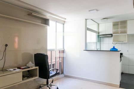 Sala de apartamento à venda com 2 quartos, 50m² em Serrano, Belo Horizonte