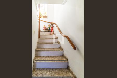 Escada de casa à venda com 8 quartos, 308m² em Vila Buarque, São Paulo