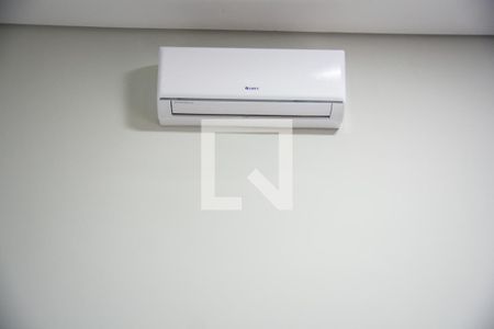 Sala de TV de casa à venda com 2 quartos, 190m² em Swiss Park, Campinas