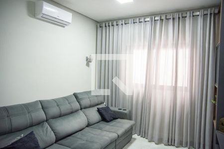 Sala de TV de casa à venda com 2 quartos, 190m² em Swiss Park, Campinas