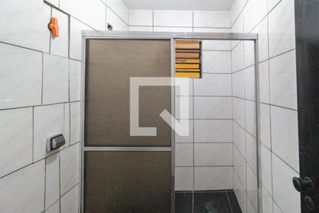 Banheiro de casa à venda com 2 quartos, 150m² em Santa Maria, Osasco