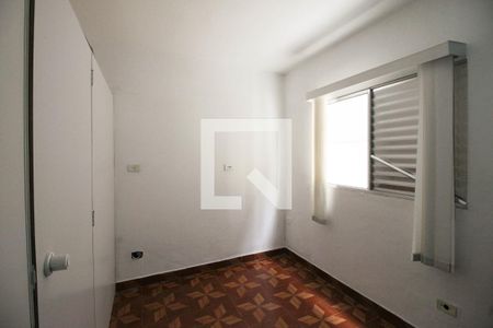 Quarto 2 de casa para alugar com 3 quartos, 110m² em Jardim Três Marias, São Paulo