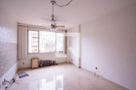 Apartamento à venda com 72m², 2 quartos e 1 vagaSala