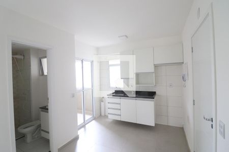 Sala/Cozinha de apartamento para alugar com 2 quartos, 37m² em Parada Inglesa, São Paulo