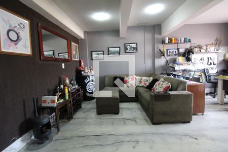 Sala de Estar  de casa à venda com 6 quartos, 350m² em Estância Velha, Canoas