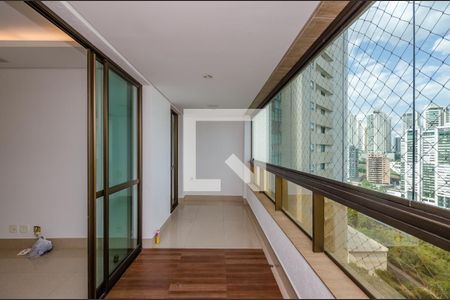 Varanda da Sala de apartamento para alugar com 4 quartos, 154m² em Vila da Serra, Nova Lima