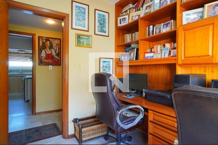 Escritório de apartamento à venda com 3 quartos, 240m² em Bom Fim, Porto Alegre