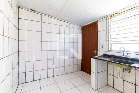 Cozinha de casa para alugar com 1 quarto, 27m² em Jardim dos Lagos, São Paulo