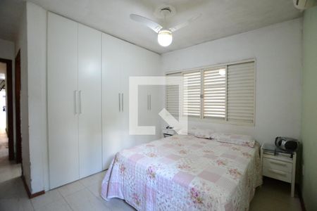 Suíte de casa à venda com 2 quartos, 90m² em Tristeza, Porto Alegre