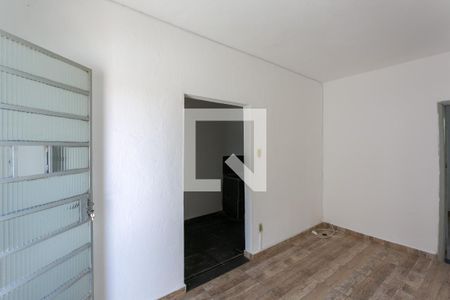 Sala de casa para alugar com 2 quartos, 70m² em Paraíso, Belo Horizonte