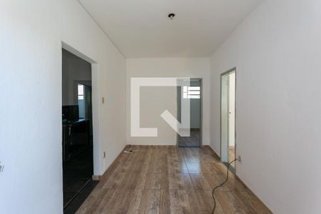 Sala de casa para alugar com 2 quartos, 70m² em Paraíso, Belo Horizonte