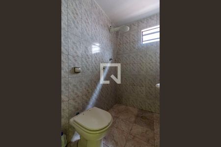 Banheiro de casa à venda com 3 quartos, 140m² em Vila Jacuí, São Paulo