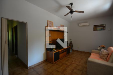 Sala de casa à venda com 2 quartos, 149m² em Irajá, Rio de Janeiro