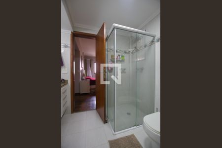 Apartamento à venda com 185m², 3 quartos e 4 vagas Apartamento à venda com 185m², 3 quartos e 4 vagasQuarto 2 - Suíte