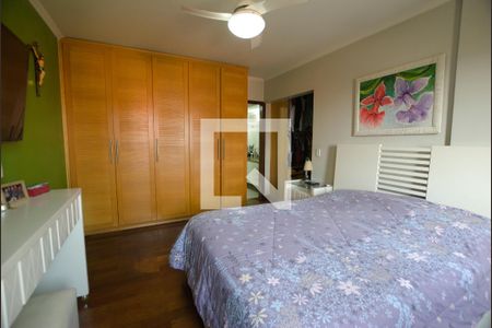 Apartamento à venda com 185m², 3 quartos e 4 vagas Apartamento à venda com 185m², 3 quartos e 4 vagasQuarto 2