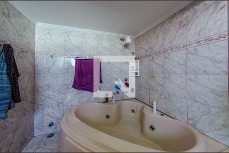Banheiro da Suíte de casa à venda com 2 quartos, 144m² em Chácara da Barra, Campinas