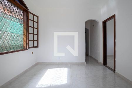 Sala de casa à venda com 4 quartos, 300m² em Lagoinha, Belo Horizonte