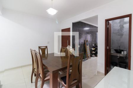 Sala de Jantar de casa à venda com 3 quartos, 200m² em Jardim Dinorah, São Paulo