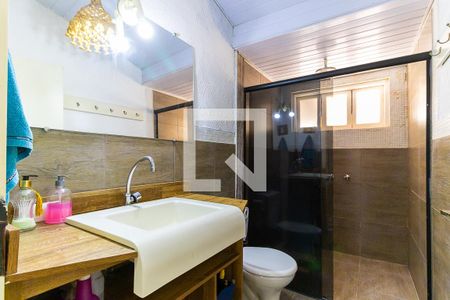 Casa de condomínio à venda com 430m², 3 quartos e 4 vagas Casa de condomínio à venda com 430m², 3 quartos e 4 vagasBanheiro social 2