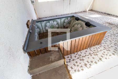 Casa de condomínio à venda com 430m², 3 quartos e 4 vagas Casa de condomínio à venda com 430m², 3 quartos e 4 vagasSpa