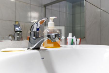 Casa de condomínio à venda com 430m², 3 quartos e 4 vagas Casa de condomínio à venda com 430m², 3 quartos e 4 vagasBanheiro da suíte