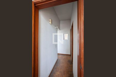 Corredor  de apartamento para alugar com 1 quarto, 55m² em Funcionários, Belo Horizonte