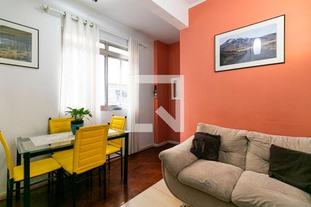 Apartamento à venda com 86m², 2 quartos e 1 vagaSala