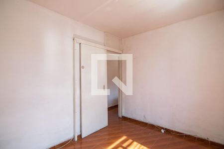 Quarto 1 de apartamento para alugar com 2 quartos, 43m² em Taquara, Rio de Janeiro