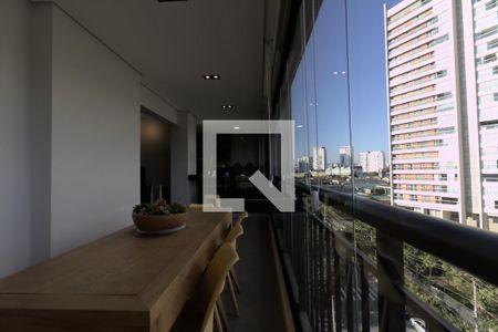 Sacada de apartamento à venda com 2 quartos, 69m² em Vila Anastácio, São Paulo