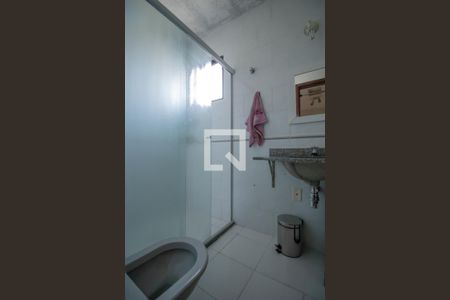 Casa à venda com 105m², 3 quartos e 2 vagas Casa à venda com 105m², 3 quartos e 2 vagasBanheiro 2