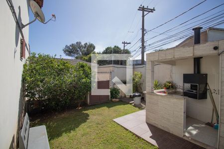 Casa à venda com 105m², 3 quartos e 2 vagas Casa à venda com 105m², 3 quartos e 2 vagasÁrea Comum - Churrasqueira