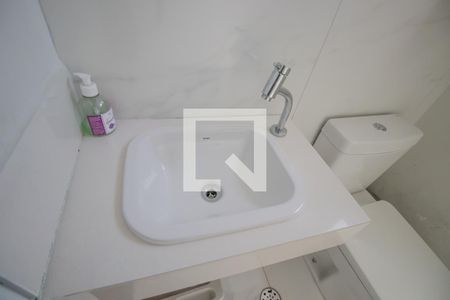 Casa à venda com 105m², 3 quartos e 2 vagas Casa à venda com 105m², 3 quartos e 2 vagasLavabo