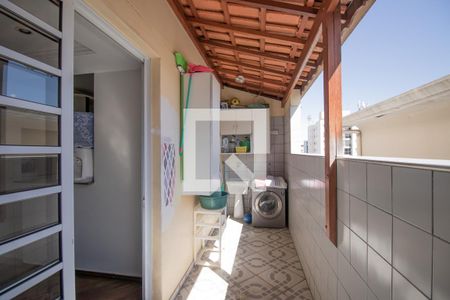 Casa à venda com 105m², 3 quartos e 2 vagas Casa à venda com 105m², 3 quartos e 2 vagasÁrea de Serviço