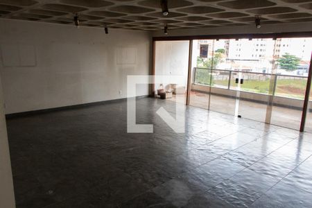 SALA de apartamento à venda com 4 quartos, 208m² em Cambuí, Campinas