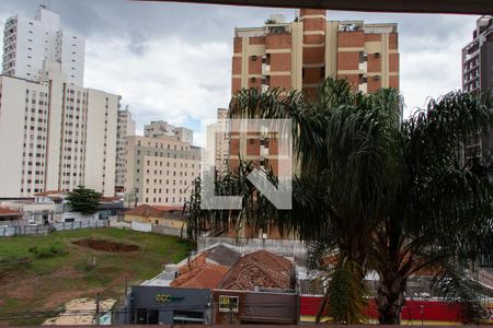 VISTA DA SACADA de apartamento à venda com 4 quartos, 208m² em Cambuí, Campinas