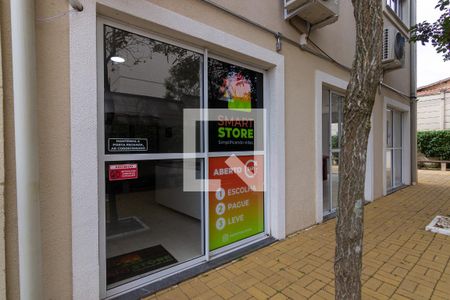 Apartamento para alugar com 54m², 2 quartos e 1 vaga Apartamento para alugar com 54m², 2 quartos e 1 vagaÁrea comum - Minimercado