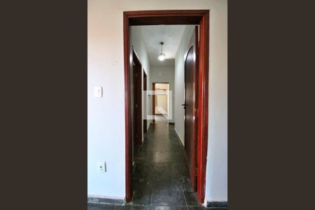 Corredor de casa à venda com 4 quartos, 145m² em Jardim Guarani, Campinas