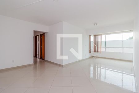 Sala de apartamento para alugar com 3 quartos, 120m² em Cristal, Porto Alegre