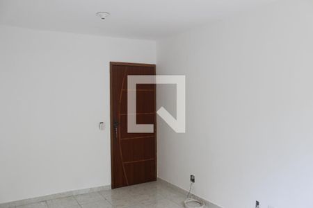 Sala de apartamento para alugar com 2 quartos, 57m² em Mutondo, São Gonçalo