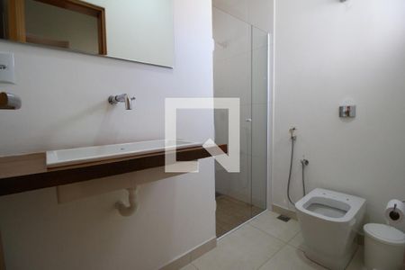Banheiro de kitnet/studio para alugar com 1 quarto, 40m² em Vila Mimosa, Campinas