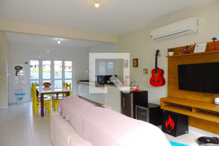 Sala de casa para alugar com 2 quartos, 88m² em Campeche, Florianópolis