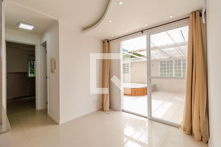 Sala de apartamento para alugar com 2 quartos, 90m² em Vila Nova, Porto Alegre