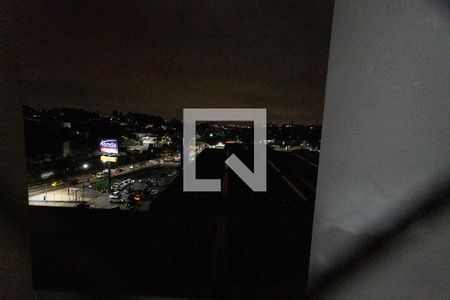 Vista da sala  de apartamento para alugar com 2 quartos, 43m² em Canhema, Diadema