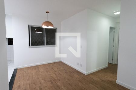 Sala  de apartamento para alugar com 2 quartos, 43m² em Canhema, Diadema