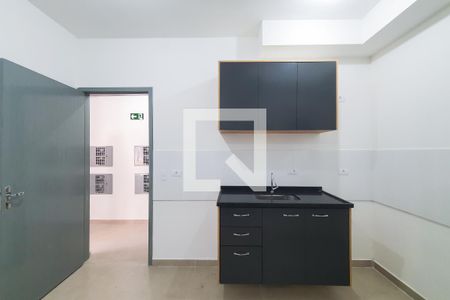 Cozinha de apartamento para alugar com 1 quarto, 32m² em Vila Nair, São Paulo