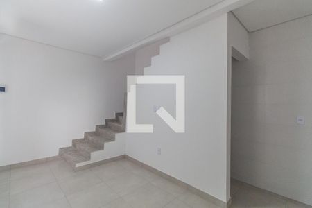 Sala/Cozinha de casa para alugar com 1 quarto, 37m² em Vila Antonieta, São Paulo