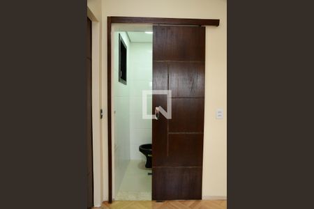 Lavabo de casa para alugar com 3 quartos, 110m² em Granja Viana, Cotia