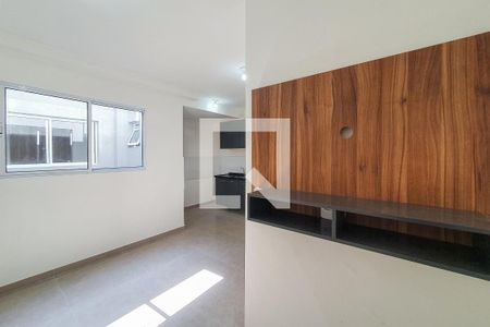 Sala / Cozinha de apartamento para alugar com 1 quarto, 27m² em Vila Nair, São Paulo